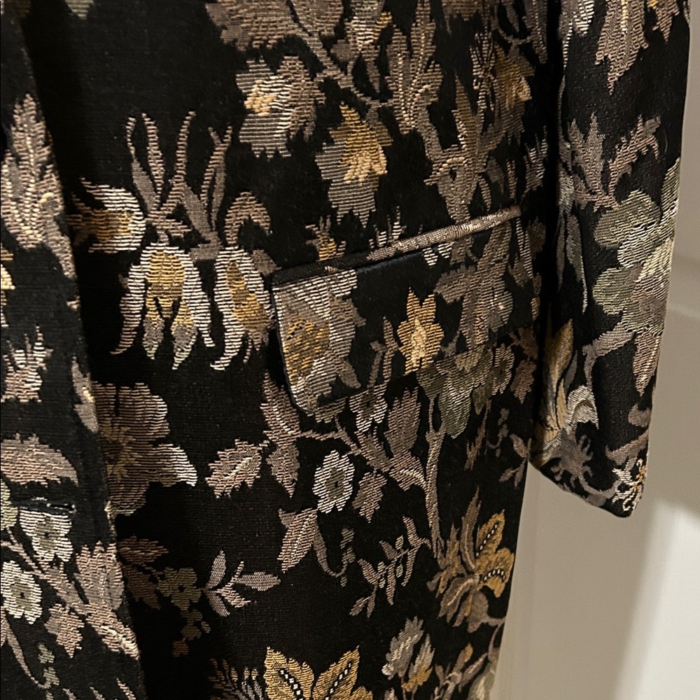 NWOT Newport News Black and Gold Jacket - Picture 4 of 8